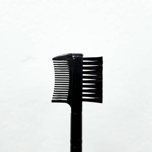 Dayse Eyebrow Brush #B105 : เดย์ซี่ แปรง ปัดคิ้ว