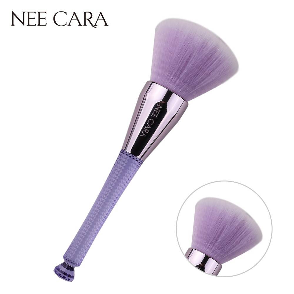 Nee Cara Powder Brush #N826 : neecara นีคาร่า แปรงแต่งหน้า ด้ามม่วง