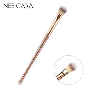 Nee Cara Mermaid Two Brush Set #N879 : neecara แปรง แต่งหน้า ด้ามทอง ขนนุ่ม แพ็คคู่