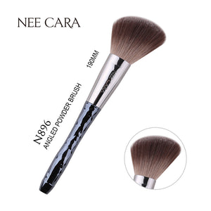 Nee Cara Angled Powder Brush #N896 : neecara นีคาร่า แปรงแต่งหน้า