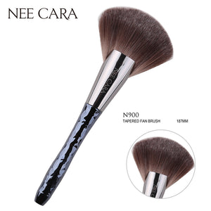 Nee Cara Tapered Fan Brush #N900 : neecara นีคาร่า แปรงแต่งหน้า